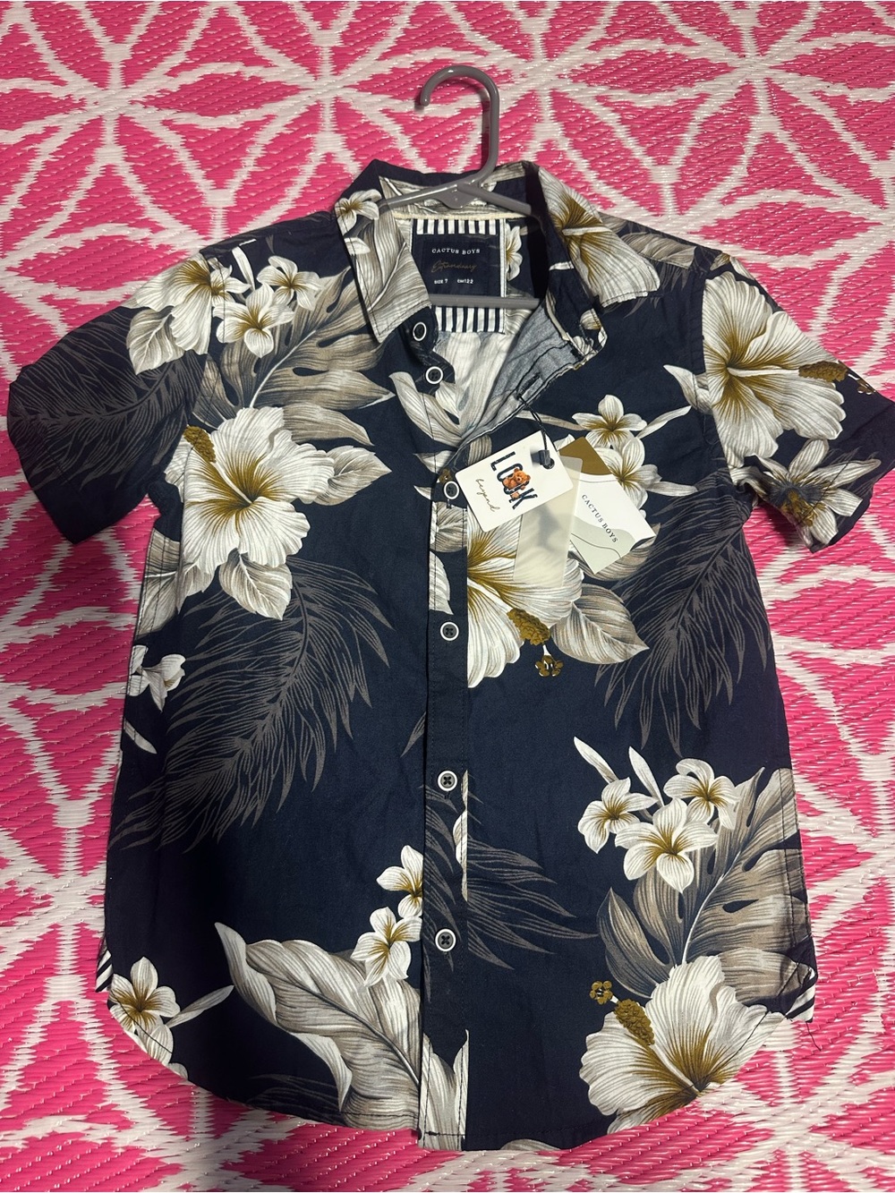 NWT Cactus Boys Navy Tropical Floral Short Sleeve Button-Down Shirt Size 7